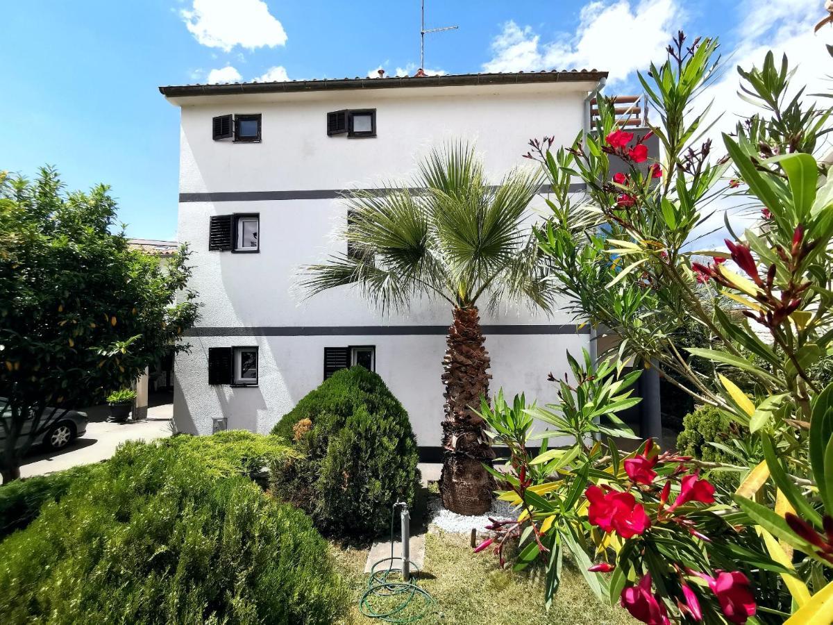 Apartmani Andrea Pula Ngoại thất bức ảnh